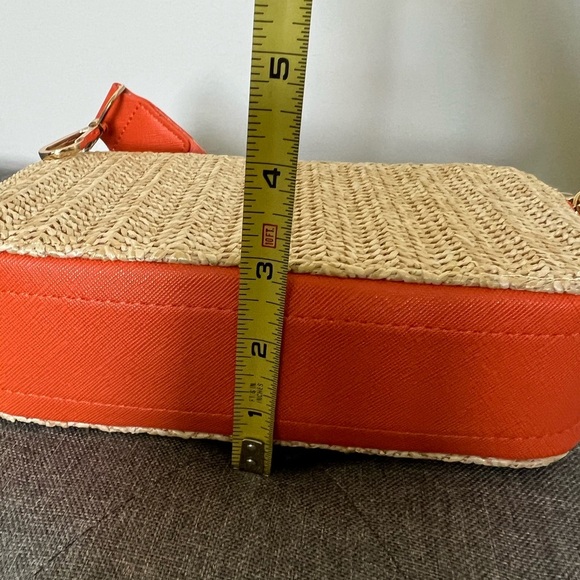 Helena Straw Crossbody Bag With Faux Leather Paneling - Picture 14 of 15